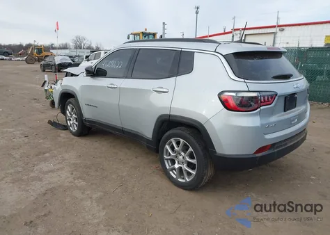 2024 Jeep Compass Latitude Lux Fwd z USA, uszkodzony, nr VIN 3C4NJDFN8RT129648